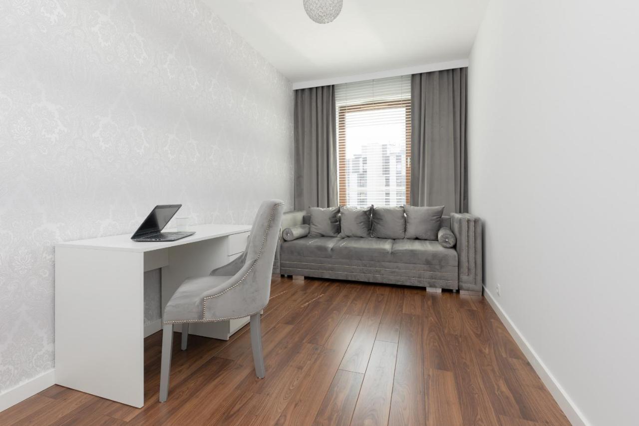 وارسو Glamorous Wilanow Apartment By Renters المظهر الخارجي الصورة